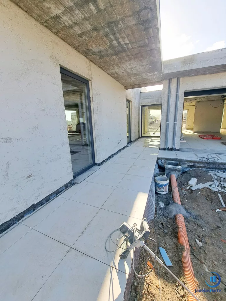 obra nova moradia vila nova famalicao estores conforto 10