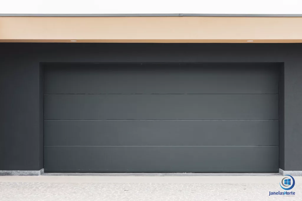 portao garagem moradia vila nova de famalicao.jpg