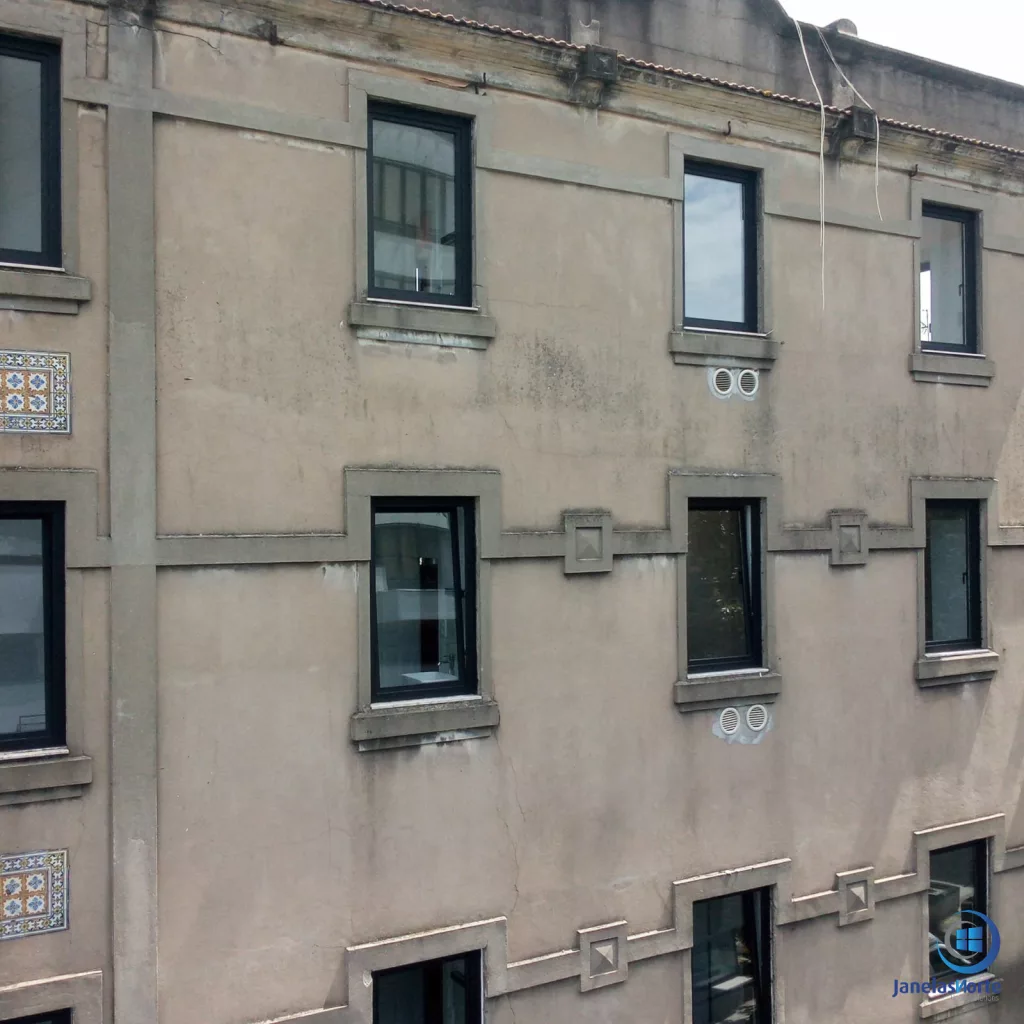 renovacao edificio meseda porto caixilharia tripla junta vedacao 02