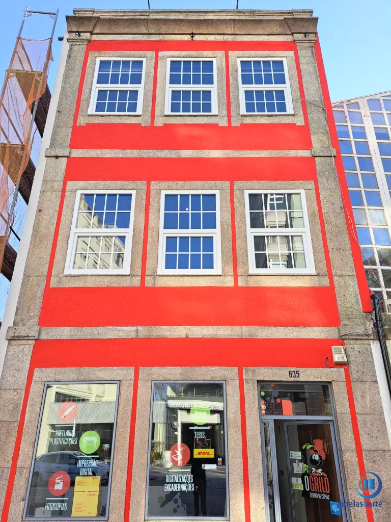 renovacao edificio porto associacao academica vidro com quadrícula decorativa 05