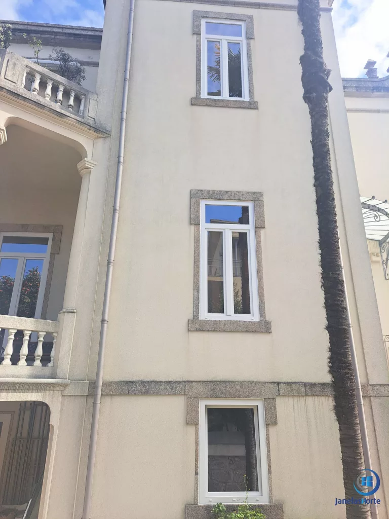 renovacao moradia porto acabamento branco intemporal 03