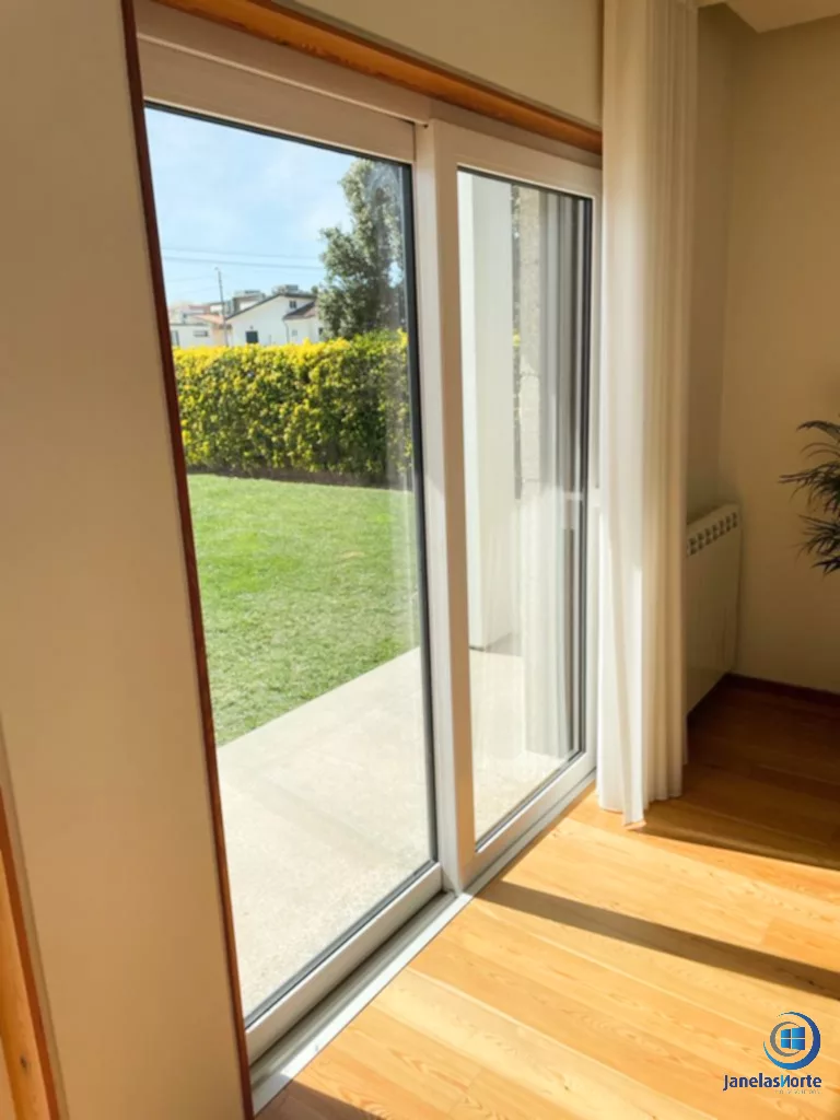 renovacao moradia povoa varzim pvc branco cuarzo acabamento 05