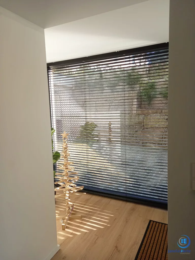 renovacao moradia vila nova famalicao acabamento branco cinza 04(1)